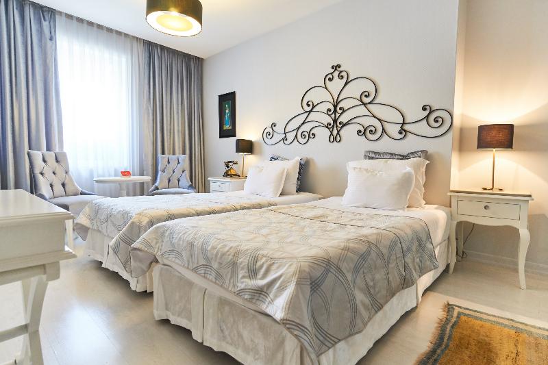 チュラルスルタンホテル