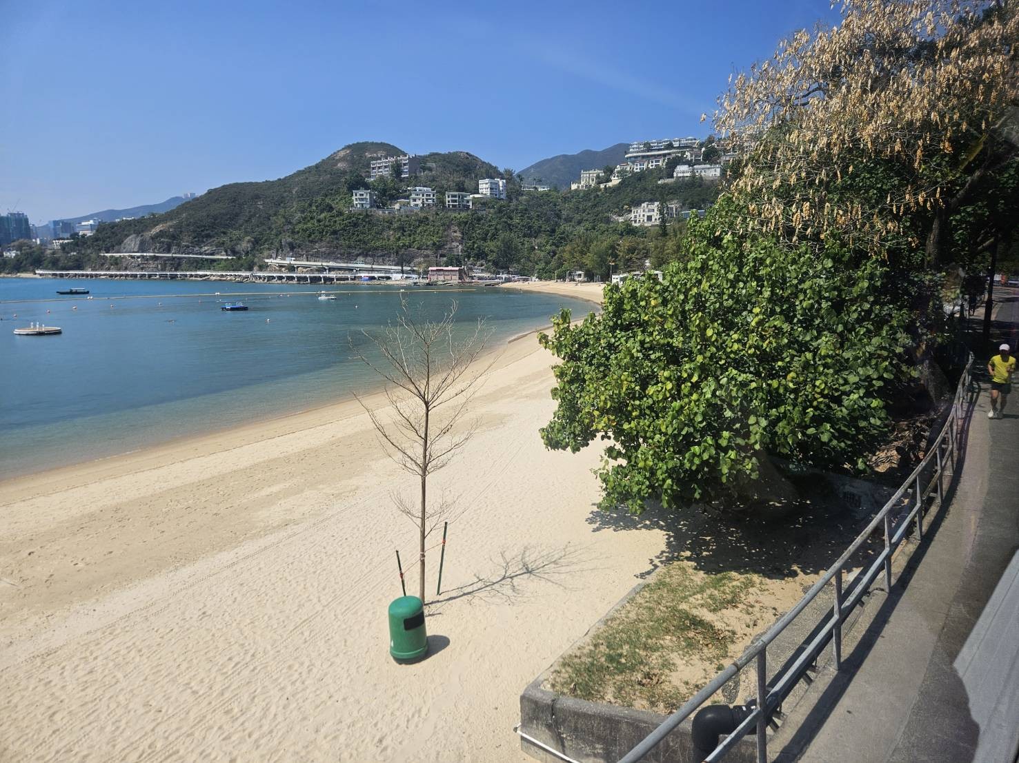 香港
